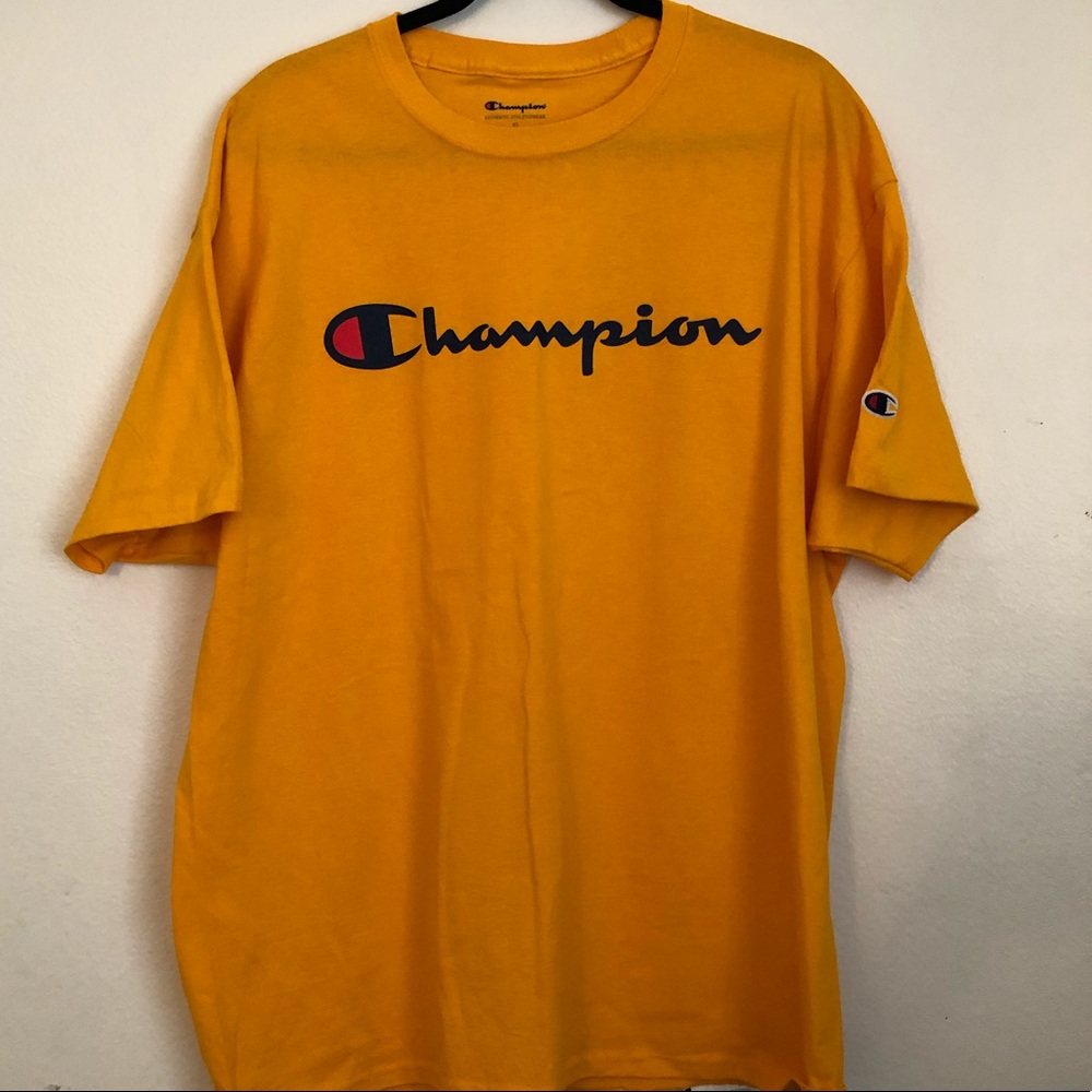 Champion T-shirt